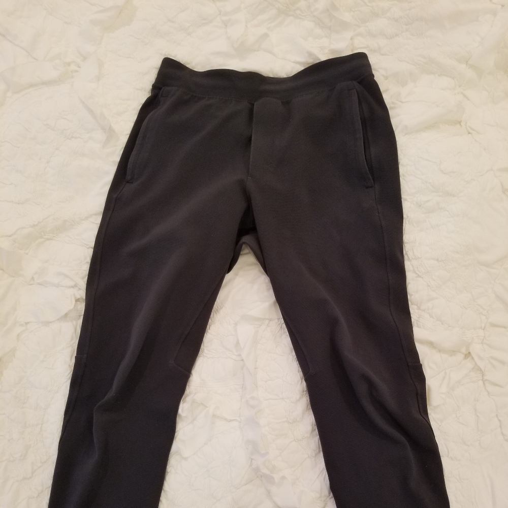 Lululemon Men's Sojourn Jogger